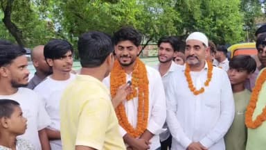 मोहनिया: बेलौड़ी के अब्दुल कलाम ने NEET परीक्षा में पाई सफलता गांव में भव्य स्वागत,पिता करते हैं कपड़ा सिलाई का काम।
