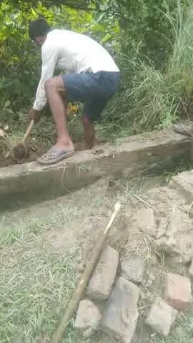 टिकरा सरकारी टेबल 185 नंबर ब्लॉक हरि घटनगंज जिला अयोध्या नाली की सुनवाई नहीं हो रही है