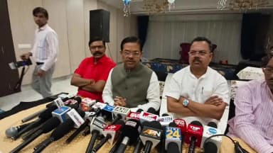 बदायूं: उझानी के रेलवे स्टेशन से केंद्रीय राज्यमंत्री बीएल वर्मा रविवार को लखनऊ जाने वाली ट्रेन को दिखाएंगे हरी झंडी