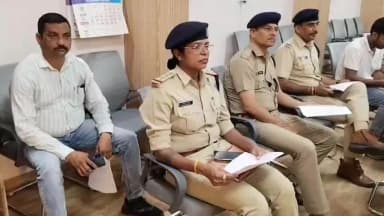 बुरहानपुर: प्रशासनिक व पुलिस अधिकारियों ने नशे से दूरी अभियान पर की बैठक