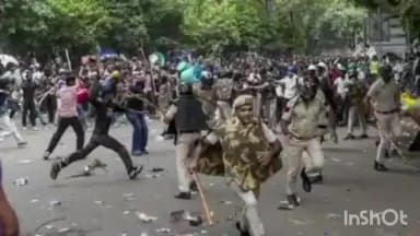 करावल नगर: दिल्ली के जंतर-मंतर पर शिक्षा मंत्री के इस्तीफे की मांग को लेकर हिंसा, आंसू गैस और लाठीचार्ज