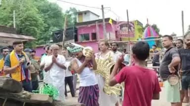 କେନ୍ଦୁଝର ସଦର: କେଶଦୁରପାଳ ଗ୍ରାମର ଆରାଧ୍ୟ ଠାକୁର ଦଧିବାମନ ଜୀଉ ଙ୍କ ସୁନାବେଶ ଅନୁଷ୍ଟିତ