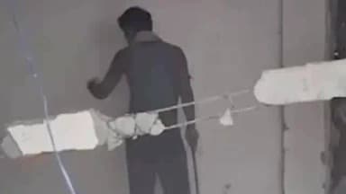 মাটিগাড়া: শিলিগুড়িতে পার্কিংয়ের জায়গায় অবৈধ দোকান, গুড়িয়ে দিল পুরনিগম
