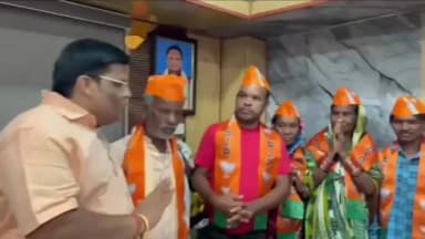 ଚିକିଟି: ପାତ୍ରପୁର ଠାରେ ବିଜେପିର ମିଶ୍ରଣ ପର୍ବ, ବିଜେଡି ଛାଡି ବିଜେପିରେ ସାମିଲ ହେଲେ ବହୁ କର୍ମକର୍ତ୍ତା