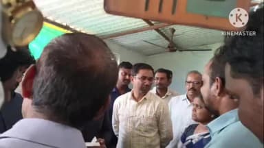 మధిర: గార్లపాడులో వ్యవసాయ క్షేత్రంలో సోలార్ పంప్ సెట్ పనితీరును పరిశీలించిన రెడ్కో వైస్ చైర్మన్ & MD ముషారఫ్ ఫరూఖి