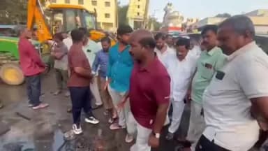 నార్కెట్పల్లి: చెరువుగట్టు గుట్ట కింద తెల్లవారుజామున భారీ అగ్ని ప్రమాదం స్థలాన్ని పరిశీలించిన మాజీ ఎమ్మెల్యే చిరుమర్తి లింగయ్య
