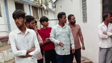 हरदा: शहर के कुलहरदा क्षेत्र में पूर्व भाजपा पार्षद के 19 वर्षीय बेटे ने फांसी लगाकर आत्महत्या की