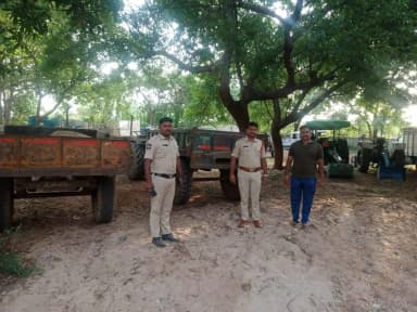 దేవరుప్పుల: దేవరుప్పులలో అక్రమ ఇసుక తరలింపు: ఇద్దరు, రెండు ట్రాక్టర్లు పట్టుబడ్డాయి