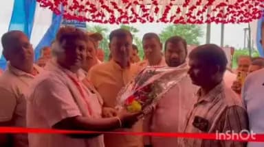 कुर्था: कुर्था के निरंजन बीघा में विधायक पप्पू वर्मा ने इलेक्ट्रिक बाइक शोरूम का उद्घाटन किया