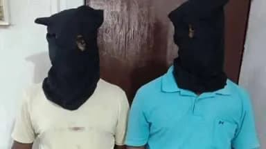 गोला: कमता में अवैध शराब के साथ 2 बाइक सहित 2 लोग गिरफ्तार, पूछताछ के बाद जेल भेजे गए