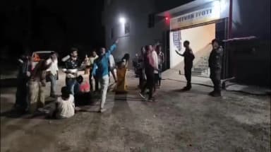 कोडरमा: बाईपास रोड स्थित जीवन ज्योति हॉस्पिटल में 28 वर्षीय युवक की इलाज के दौरान मौत, परिजनों ने लापरवाही का आरोप लगाकर हंगामा
