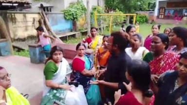 সিঙ্গুর: সিঙ্গুরের আতালিয়ায় উপসংঘের একাধিক পদাধিকারীকে থানায় নিয়ে জিজ্ঞাসাবাদ, পঞ্চায়েত প্রধানের নাম ঘিরে অভিযোগে চাঞ্চল্য