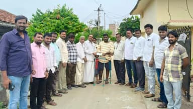 మోత్కూర్: మోతోకూర్ లో కాలు విరిగి బాధితుడికి 12,000 రూపాయల ఆర్థిక సాయం