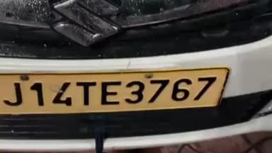 आबू रोड: आबूरोड सदर थाना क्षेत्र गिरवर घाटी में फिर पत्थरबाजी, दो कारों के टूटे शीशे, विकेट मोड़ पर दिखा बदमाशों का आतंक