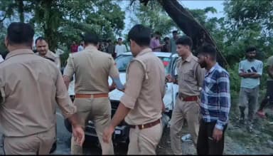 पलिया: पलिया-निघासन रोड पर भीषण हादसे में क्रेटा और बाइक की टक्कर, दो की मौत, एक गंभीर घायल