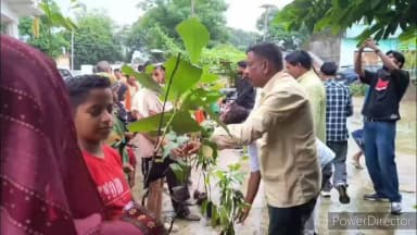 खटीमा: सेवा संकल्प फाउंडेशन का हरित संकल्प: गीता धामी के निर्देशन में ग्राम बंडिया में वृक्षारोपण एवं पौधे वितरण किया गया