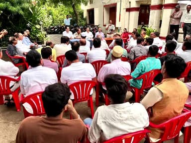 बड़नगर: बड़नगर थाने में सावन और आदिवासी दिवस पर शांति समिति की बैठक
