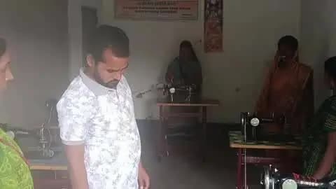 ग्राम पंचायत गंधार के waina में स्वरोजगार संवर्धन हेतु सिलाई प्रोडक्शन सेंटर जो बंधुगंज था वो waina में शुरू किया जा रहा