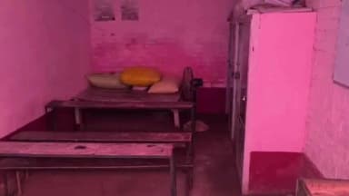 बक्सर: बक्सर के रेड रोज पब्लिक स्कूल में चोरों ने रातभर ताला तोड़कर नकदी, प्रिंटर और CCTV कैमरे चुराए
