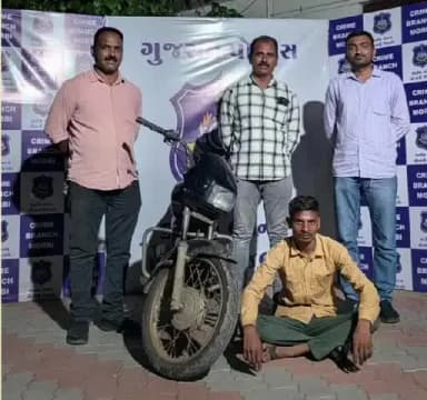 મોરબી: છોટાઉદેપુર માંથી બાઇક ચોરી કરી પાંચેક વર્ષથી ફરાર ઇસમને મોરબી એલસીબી ટીમ ઝડપી લીધો