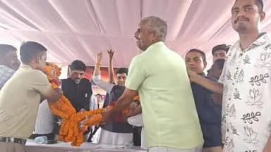 तिल्दा: मंत्री टंक राम वर्मा ने टंडवा पहुंचकर लोकार्पण एवं भूमि पूजन कार्यक्रम में भाग लिया