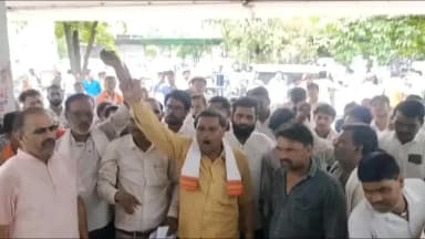 दमोह: अघोषित बिजली कटौती के विरोध में ग्रामीणों का प्रदर्शन; चेतावनी, एक सप्ताह में सुधार न होने पर आंदोलन