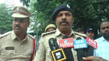 అదిలాబాద్ అర్బన్: రోడ్లపై పశువులు సంచరిస్తే గోశాలకు తరలిస్తాం:ఆదిలాబాద్ డీఎస్పీ జీవన్ రెడ్డి