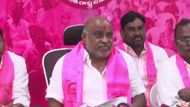 అదిలాబాద్ అర్బన్: ఆదిలాబాద్ ఎమ్మెల్యే, కాంగ్రెస్ నాయకులు మధ్య క్రెడిట్ వార్ నడుస్తోంది: మాజీ మంత్రి జోగురామన్న