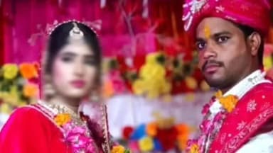इटावा: फ्रेंडस कालोनी इलाके में शादी के 20 दिन बाद युवक की खुदकुशी के मामले में पत्नी, प्रेमी समेत 9 पर दर्ज हुआ मुकदमा