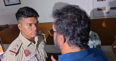 जींद: दिल्ली पुलिस द्वारा #SFI की नेत्री आईशी घोष को गिरफ्तार करने के लिए #CPIM मुख्यालय, AKG भवन में अवैध रूप से प्रवेश