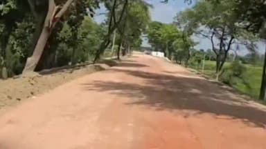 बैरगनियां: भारत-नेपाल सीमा के समीप बैरगनिया में रिंग बांध का निर्माण कार्य तेज, सीमा पार डूब क्षेत्र को लेकर बढ़ी चर्चा