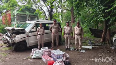 धरमपुरी: धरमपुरी में पुलिस ने अवैध शराब के खिलाफ कार्रवाई करते हुए, बैरो वाहन से 171.5 बल्क लीटर शराब जब्त की