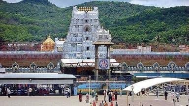திருவண்ணாமலை: திருமலையில் ஒரு நாள் ரூ.4.99 கோடி உண்டியல்; தரிசனத்திற்கு 24 மணி நேரம் காத்திருப்பு!