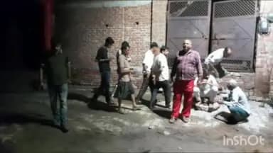 हाथरस: मोहल्ला तमनागड़ी में पब्लिक एप की खबर का असर, पुलिस पहुंची घर में रोने व चिल्लाने की आवाज का रहस्य जानने, लोग दहशत में