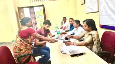 सिल्ली: सिल्ली में वीणा देवी ने SIR कार्यों का निरीक्षण कर समीक्षा की