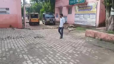 देवबंद: पुलिस ने शिवा हत्याकांड के आरोपियों पर सख्त कार्रवाई की, मुठभेड़ में दो बदमाश घायल, अस्पताल में भर्ती