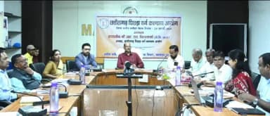 महासमुंद: पिछड़ा वर्ग कल्याण आयोग ने योजनाओं की समीक्षा की, भागीदारी बढ़ाने पर दिया जोर