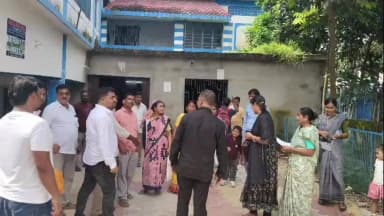ইসলামপুর: অনাস্থায় প্রধান পদ হারালেন প্রাক্তন তৃণমূল ব্লক সভাপতি জাকির হোসেন, কড়া পুলিশি নিরাপত্তায় সম্পন্ন অপসারণ প্রক্রিয়া