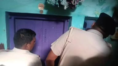 साहिबगंज: साहिबगंज:बीए सेमेस्टर-2 की छात्रा ने घर में फांसी लगाकर की आत्महत्या, मेडिकल बोर्ड ने किया पोस्टमार्टम