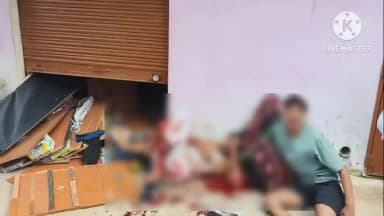 ललितपुर: मारपीट में घायल सिद्धनपूरा निवासी वृद्ध की मौत के मामले में परिजन चौराहे पर शव रखकर आरोपियों के एनकाउंटर की मांग पर अड़े