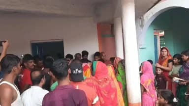 अमदाबाद: शिक्षक ने छात्राओं से की अश्लील हरकत, छात्राओं ने स्कूल जाने से किया इनकार; ग्रामीणों में आक्रोश, शिक्षक गिरफ्तार