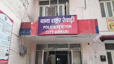 रेवाड़ी: जिला पुलिस ने अवैध शराब बेचने के आरोप में 4 आरोपियों को गिरफ्तार किया