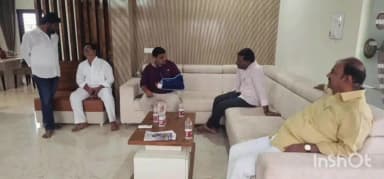 గద్వాల్: ధరూర్ సర్పంచ్ డి. ఆర్ విజయ్ ను పరామర్శించిన ఎమ్మెల్యే బండ్ల కృష్ణ మోహన్ రెడ్డి