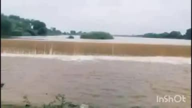 తాండూరు: తాండూర్లో భారీ వర్షం, పొంగిపొర్లుతున్న కాఘ్న, పదో వార్డు జలమయం.