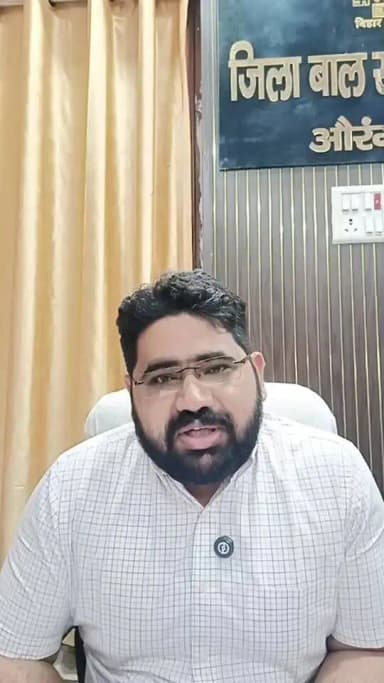 🎥 LIVE | जिला बाल संरक्षण इकाई, औरंगाबाद
श्री महेशानंद, सहायक निदेशक, जिला बाल संरक्षण इकाई, औरंगाबाद द्वारा जिला बाल संरक्षण अंतर्गत संचालित विभिन्न योजनाओं, बच्चों के अधिकारों की सुरक्षा, पुनर्वास, प्रायोजन, फोस्टर केयर, दत्तक ग्रहण, स्पॉन्सरशिप, आफ्टर केयर एवं अन्य कल्याणकारी कार्यक्रमों की विस्तृत जानकारी साझा की जा रही है।
📍 जुड़े रहें और जानें कि बच्चों के सुरक्षित, संरक्षित एवं समग्र विकास के लिए सरकार द्वारा कौन-कौन सी योजनाएँ संचालित की जा रही हैं।
#Aurangabad #DistrictChildProtectionUnit #ChildProtection #BalSanrakshan #AurangabadBihar #Live #GovernmentOfBihar #DistrictAdministrationAurangabad
Social Welfare Department, Government of Bihar
