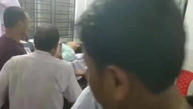 সাব্রুম: হঠাৎ অসুস্থ হয়ে পরেন প্রাক্তন বিধায়ক তথা সিপিআই(এম) দক্ষিণ জেলা সম্পাদকমন্ডলীর সদস্য প্রভাত চৌধুরী