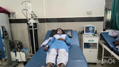डौण्डीलोहारा: स्कूल में एक-एक कर बेहोश हुईं 5 छात्राएं, एक को बालोद रेफर किया गया
