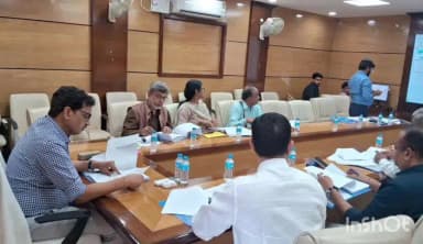 नामकुम: नेपाल हाउस में स्वास्थ्य, चिकित्सा शिक्षा एवं परिवार कल्याण विभाग की राज्य स्तरीय टास्क फोर्स की बैठक हुई