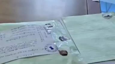 লালগোলা: লালগোলায় গ্রেপ্তার আন্তর্জাতিক পাচারকারী, উদ্ধার বিপুল পরিমাণে হেরোইন