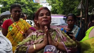 বেলডাঙা ১: বাংলাদেশি কিন্নরদের অনুপ্রবেশ বন্ধ ও তাঁদের বিরুদ্ধে ব্যবস্থা নেওয়ার দাবিতে কি বলছেন বেলডাঙ্গার কিন্নর
